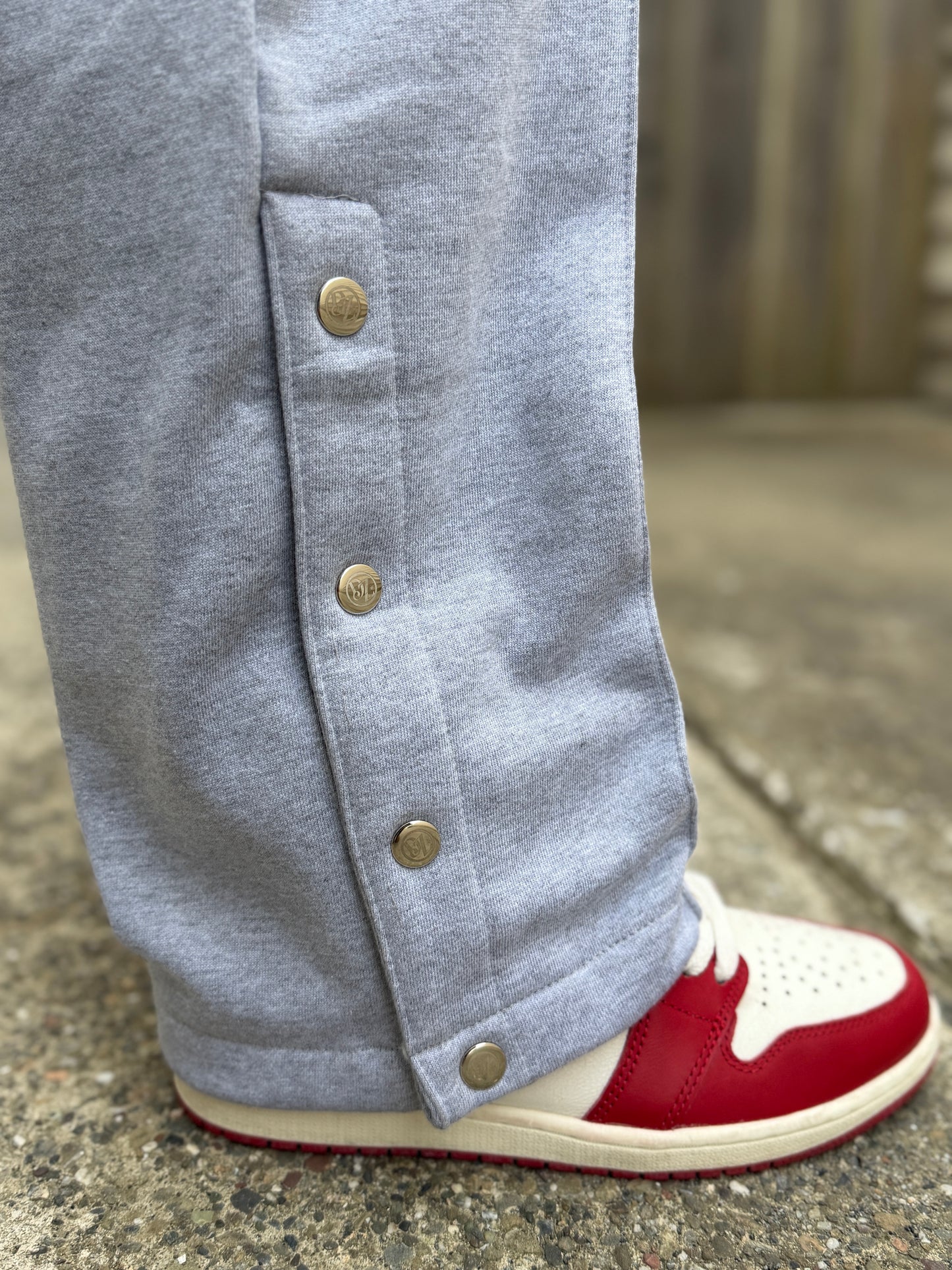 DZ PLEATED SWEATS