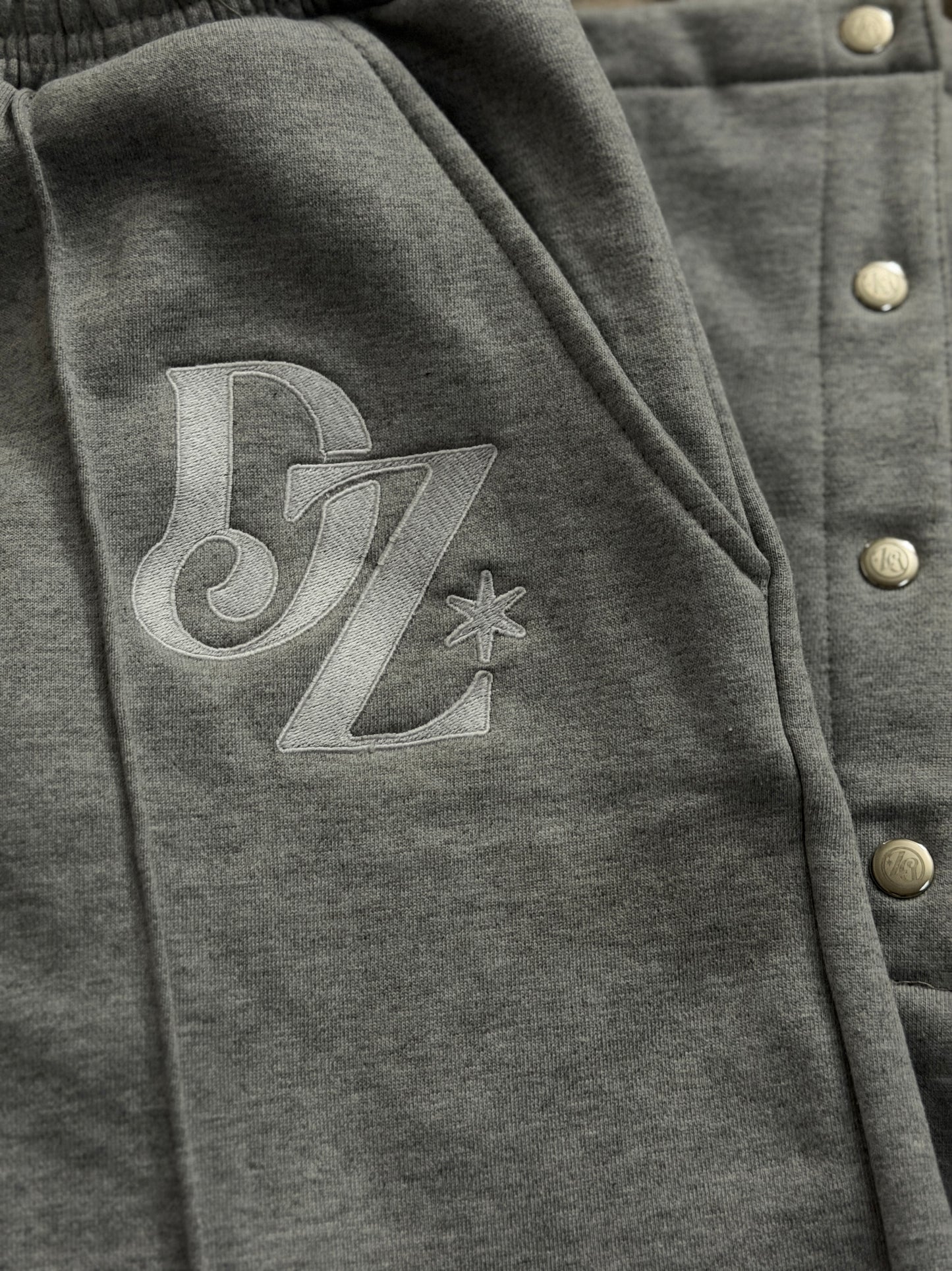DZ PLEATED SWEATS